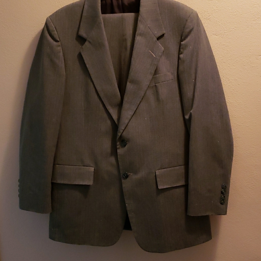 Men's Suit